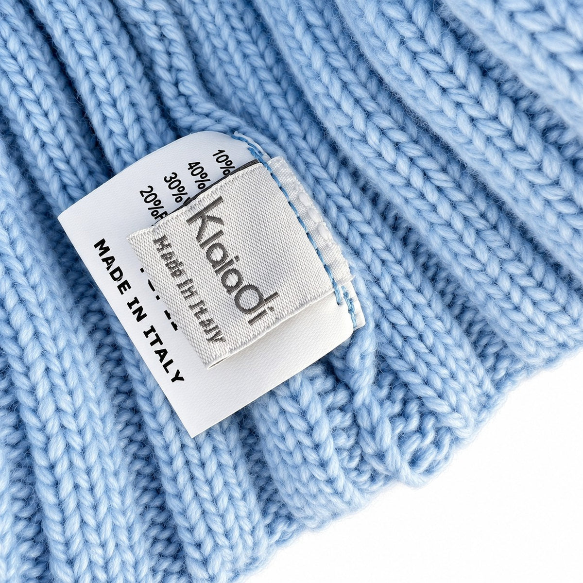 Cappello in lana merino e cashmere con ponpon Klaiadì KD470